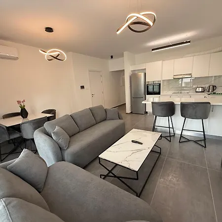 Glabur - Elite 2bdr Apartmán Nikósie