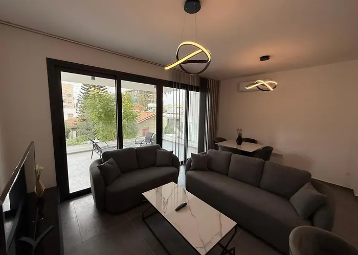 Glabur - Elite 2bdr * Nikósie